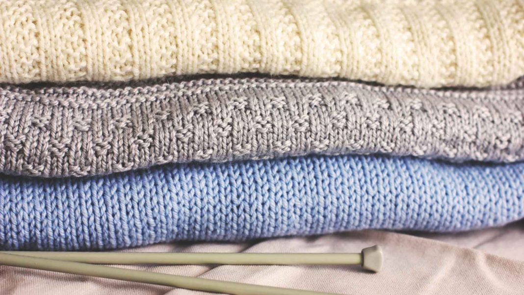 Some-Unique-Benefits-of-Using-Woman’s-Cozy-Sweaters-on-LifeHack