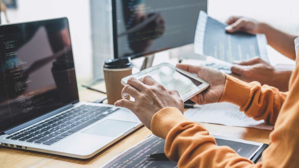 Web-Design-Wizards-Crafting-Sites-That-Capture-Hearts-And-Sales-on-lifehack