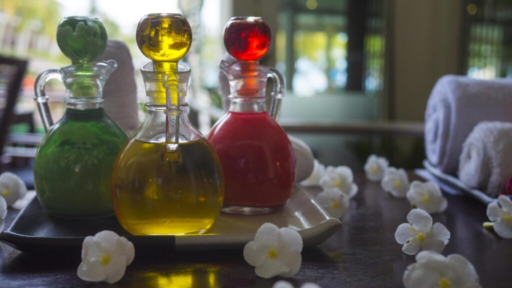 Makes A Custom Made Perfume On LifeHack